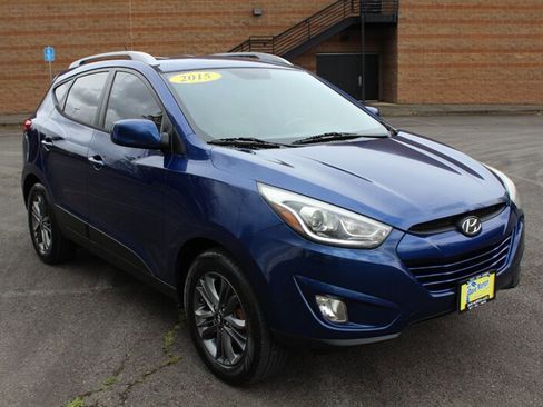 Used 2015 Hyundai Tucson SE AWD/4WD image 1