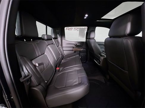 Used 2022 Chevrolet Silverado 1500 High Country image 44