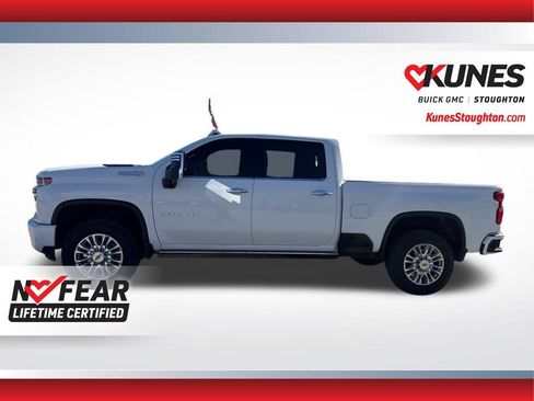 Used 2022 Chevrolet Silverado 2500 High Country w/ Z71 Off-Road Package image 8