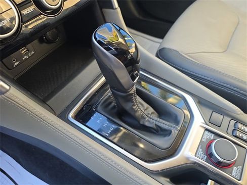 Used 2021 Subaru Forester Limited image 19