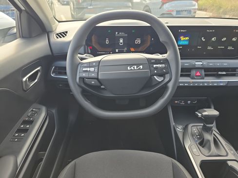 New 2026 Kia K4 FWD image 13