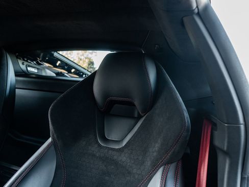 Used 2017 Lamborghini Huracan LP 610-4 Avio image 28