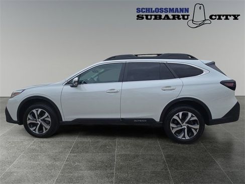 Certified 2022 Subaru Outback Limited image 6