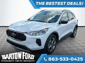 Used 2025 Ford Escape ST-Line w/ Tech Pack #1 video 1