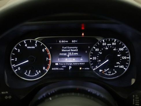 Used 2021 Nissan Rogue SV image 18