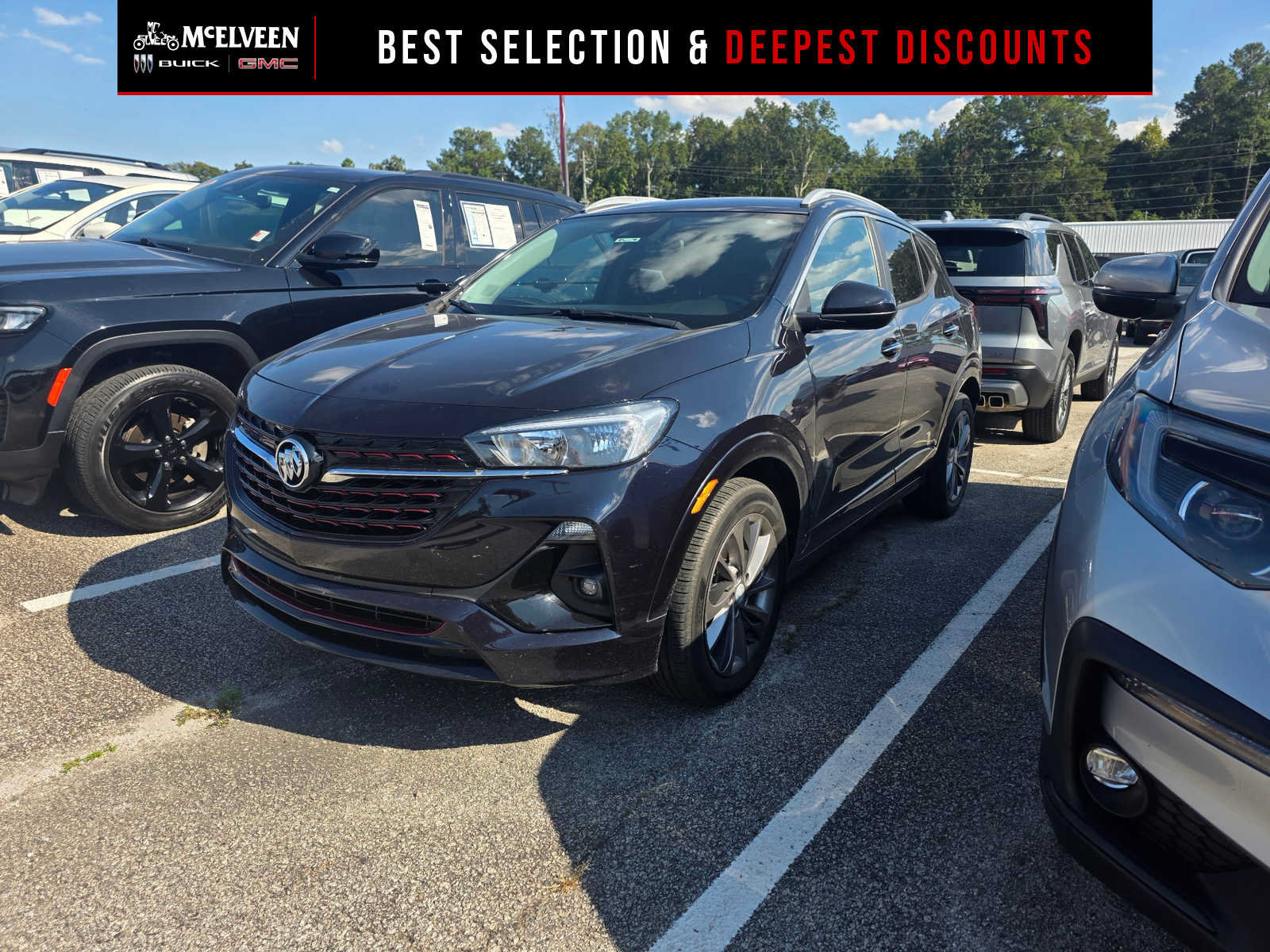 Used 2021 Buick Encore GX Select w/ Sport Touring Package FWD image 1