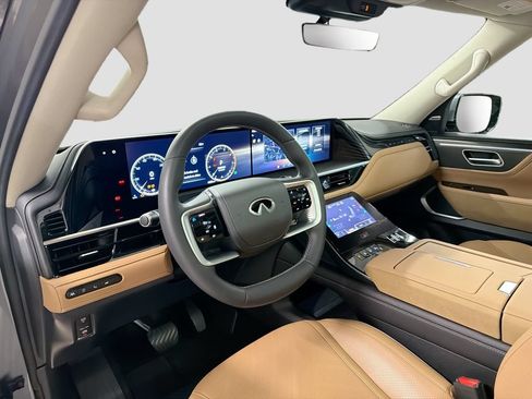 Certified 2026 INFINITI QX80 Luxe w/ Cargo Package RWD image 4