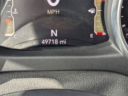 Used 2018 Jeep Wrangler Unlimited Sahara image 31