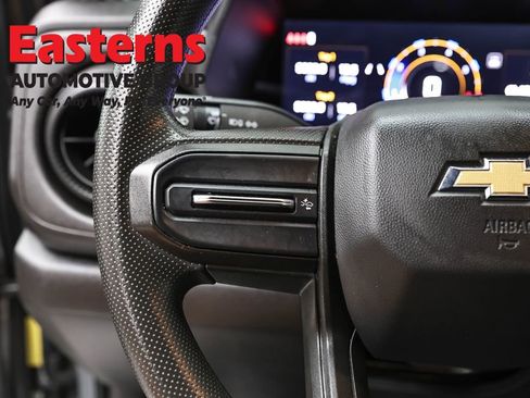 Used 2024 Chevrolet Colorado W/T RWD image 14