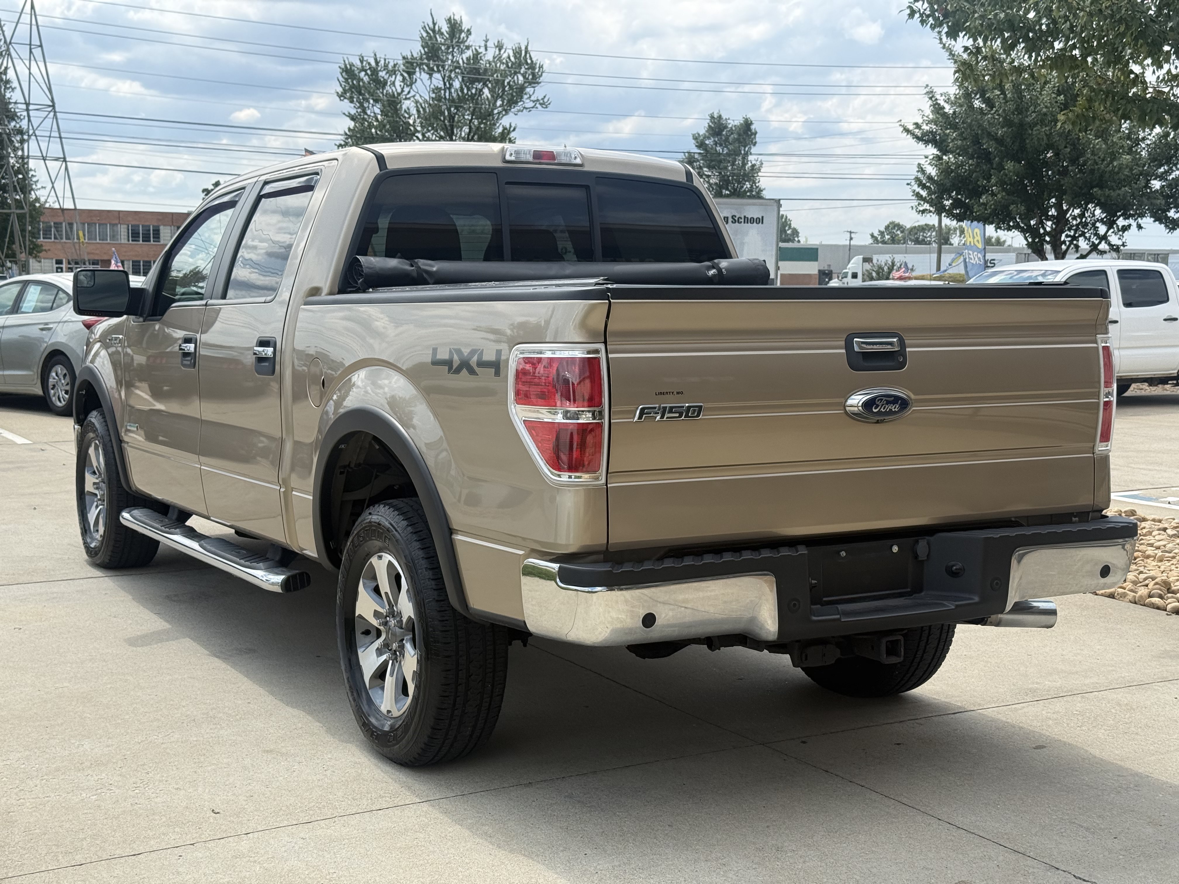 Used 2014 Ford F150 XLT w/ Equipment Group 302A Luxury AWD/4WD image 5