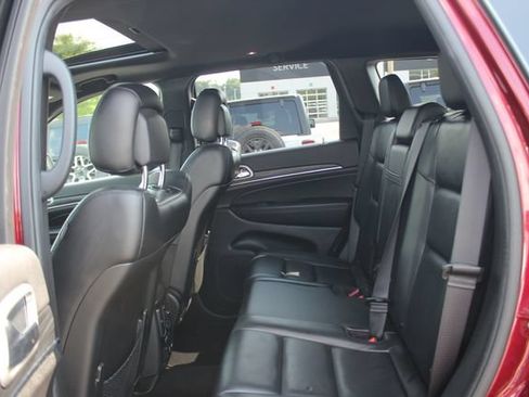 Used 2021 Jeep Grand Cherokee Limited AWD/4WD image 24
