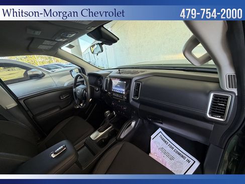 Used 2023 Nissan Frontier SV w/ Technology Package image 31