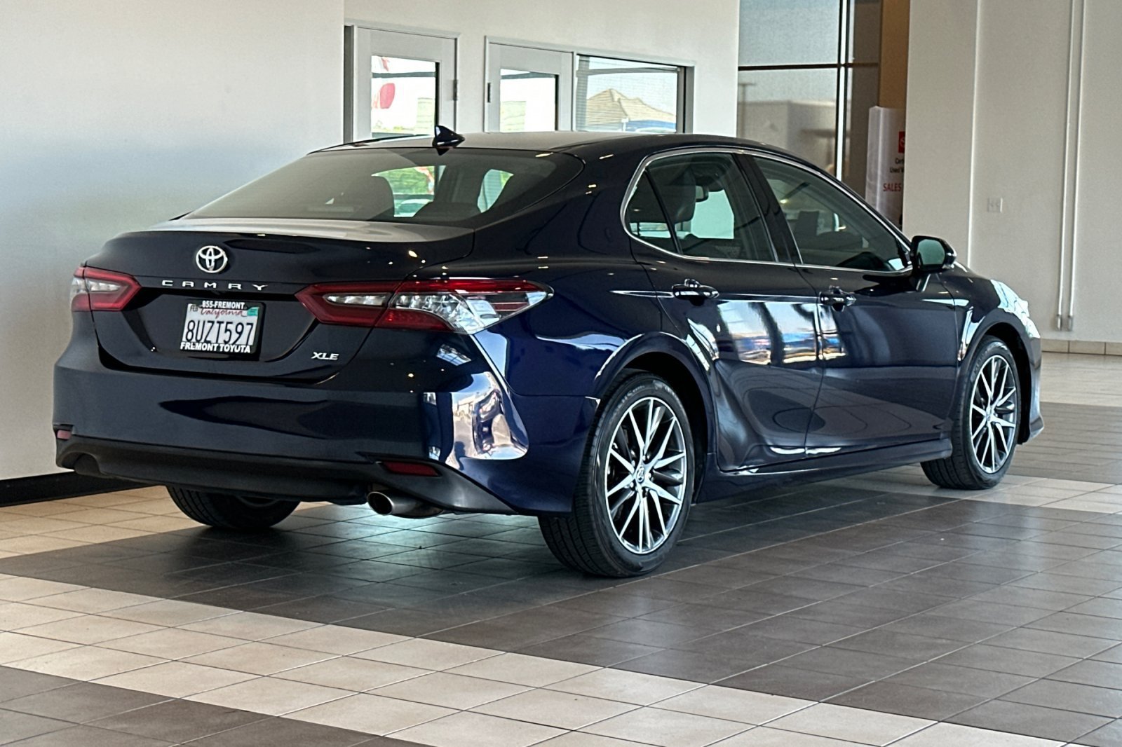 Certified 2021 Toyota Camry XLE FWD image 4