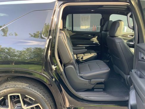 Used 2026 Chevrolet Traverse High Country w/ LPO, Floor Liner Package AWD/4WD image 23