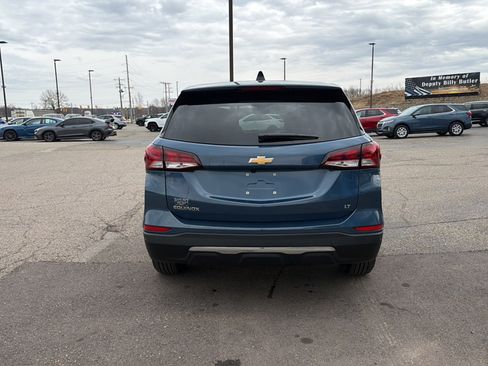 Used 2024 Chevrolet Equinox LT w/ LPO, Floor Liner Package FWD image 5
