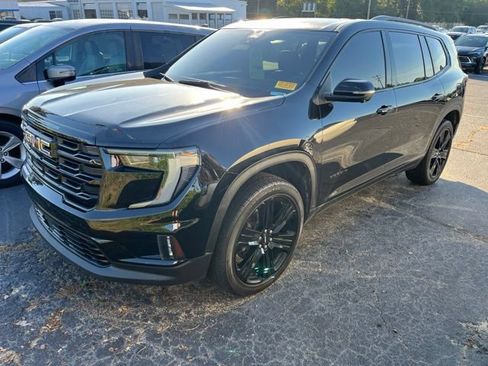 Used 2024 GMC Acadia Elevation w/ Black Edition FWD image 4