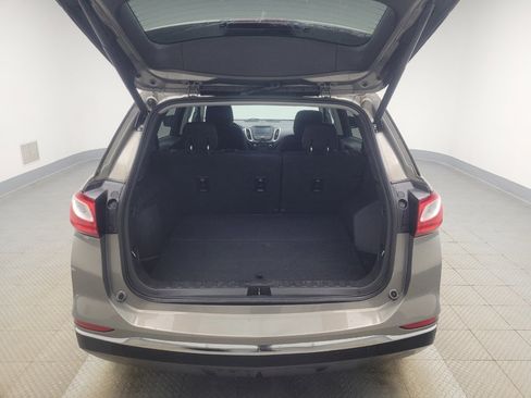 Used 2018 Chevrolet Equinox LT image 29
