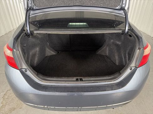 Used 2017 Toyota Corolla LE image 8