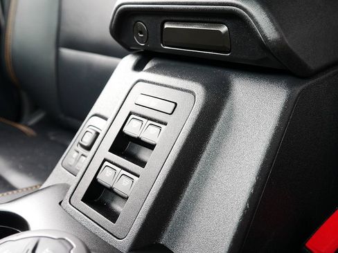 Used 2023 Ford Bronco Badlands AWD/4WD image 46