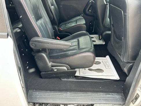 Used 2017 Dodge Grand Caravan GT image 11
