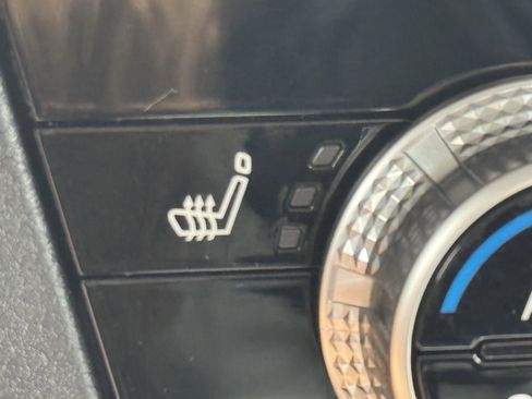 Used 2024 Mitsubishi Outlander SEL image 14