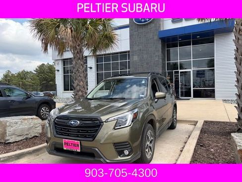 Used 2024 Subaru Forester Premium image 3