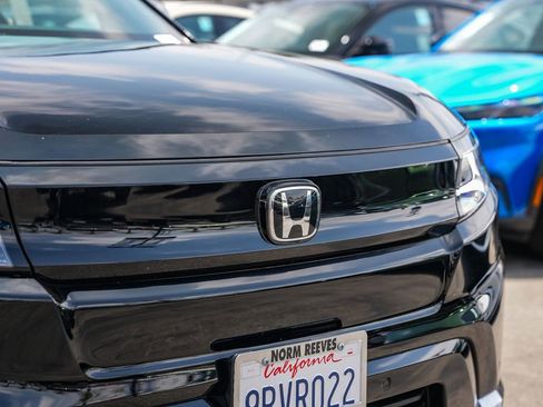 Used 2024 Honda Prologue Touring image 6