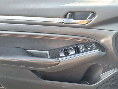 Used 2023 Nissan Altima 2.5 SR image 8