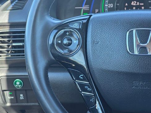 Used 2015 Honda Accord Touring image 21