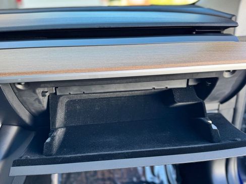 Used 2018 Tesla Model 3 Long Range image 31