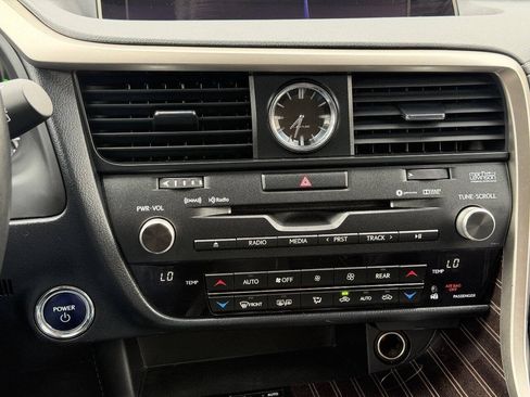 Used 2018 Lexus RX 450hL Luxury w/ Accessory Package AWD/4WD image 19