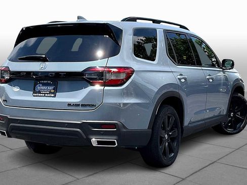 Used 2025 Honda Pilot Black Edition image 24