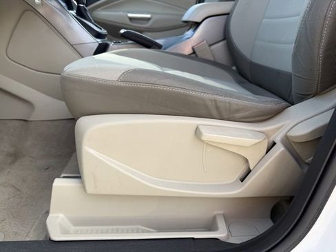 Used 2013 Ford Escape SE image 9