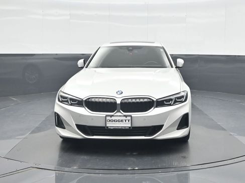 Used 2023 BMW 330i Sedan w/ Driving Assistance Package RWD image 5