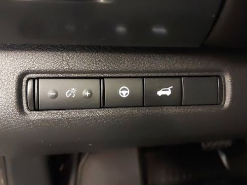 Used 2025 Nissan Pathfinder Rock Creek AWD/4WD image 25