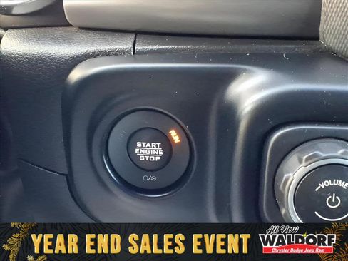 Used 2022 Jeep Gladiator Willys image 20