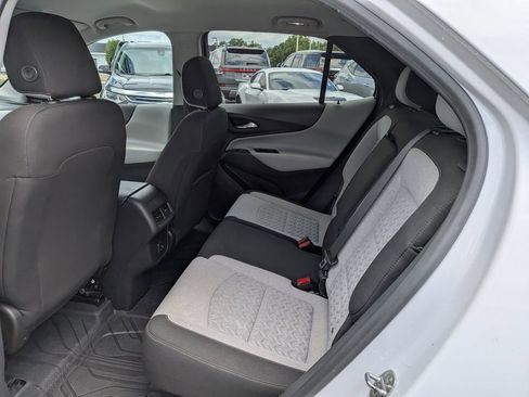 Certified 2023 Chevrolet Equinox LS w/ LS Convenience Package FWD image 13