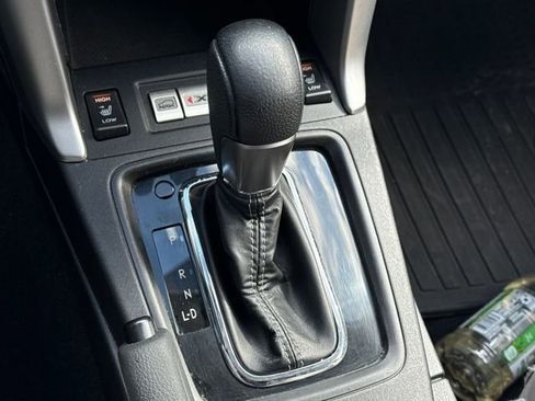 Used 2015 Subaru Forester 2.5i Touring w/ Eyesight & Navigation System image 25