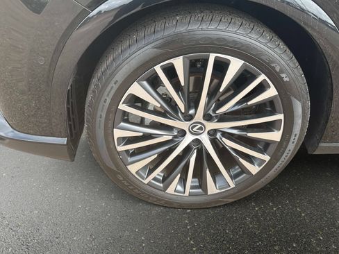 Used 2025 Lexus RX 350 Premium Plus w/ Convenience Package AWD/4WD image 10