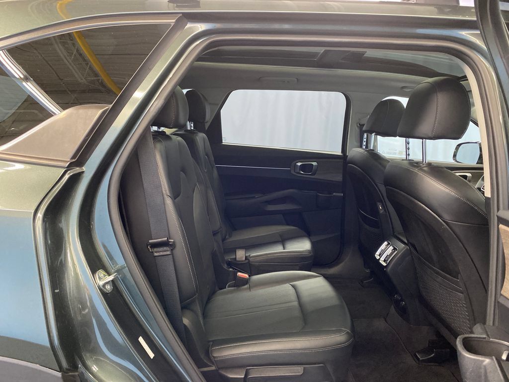 Used 2023 Kia Sorento X-Line EX AWD/4WD image 34
