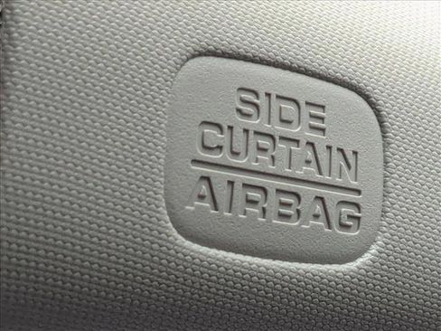 Used 2023 Honda HR-V EX-L image 12