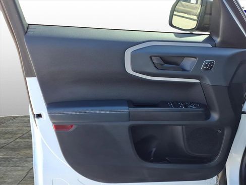 Used 2024 Ford Bronco Sport Outer Banks w/ Tech Package image 11