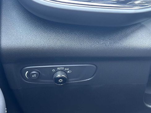 Used 2023 Buick Envision Essence w/ Sport Touring Package AWD/4WD image 18