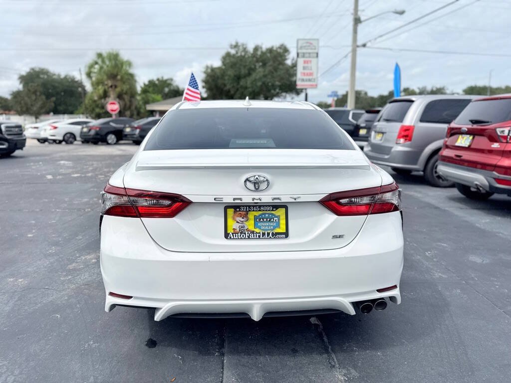 Used 2021 Toyota Camry SE FWD image 5