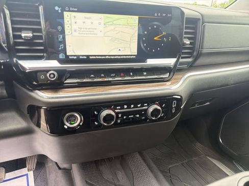 Used 2023 Chevrolet Silverado 1500 LT AWD/4WD image 36