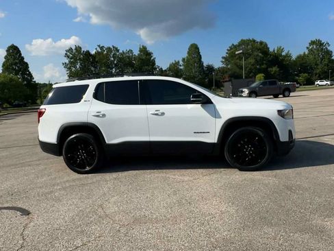 Certified 2023 GMC Acadia SLT w/ Elevation Edition FWD image 9
