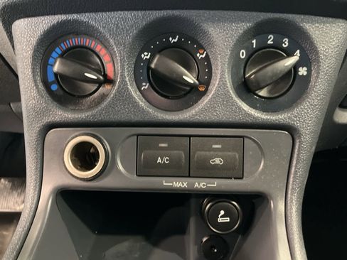 Used 2013 Ford Transit Connect XLT image 17