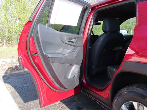 New 2026 Chevrolet Equinox LT AWD/4WD image 24