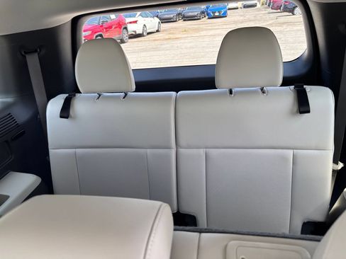 Used 2025 Hyundai Santa Fe SEL FWD image 31