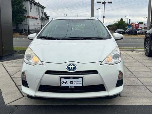 Used 2012 Toyota Prius C Three FWD image 4